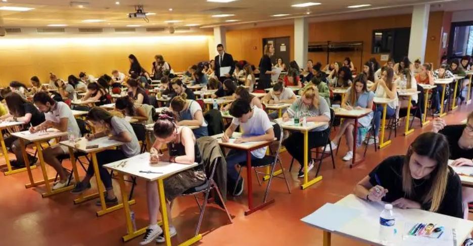 Les corrigés bac général français métropole 2025
