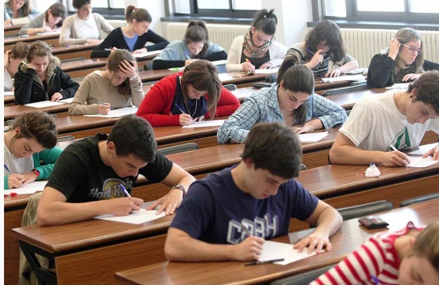 Corrigés du bac de français 2025 dès la sortie  de l'épreuve